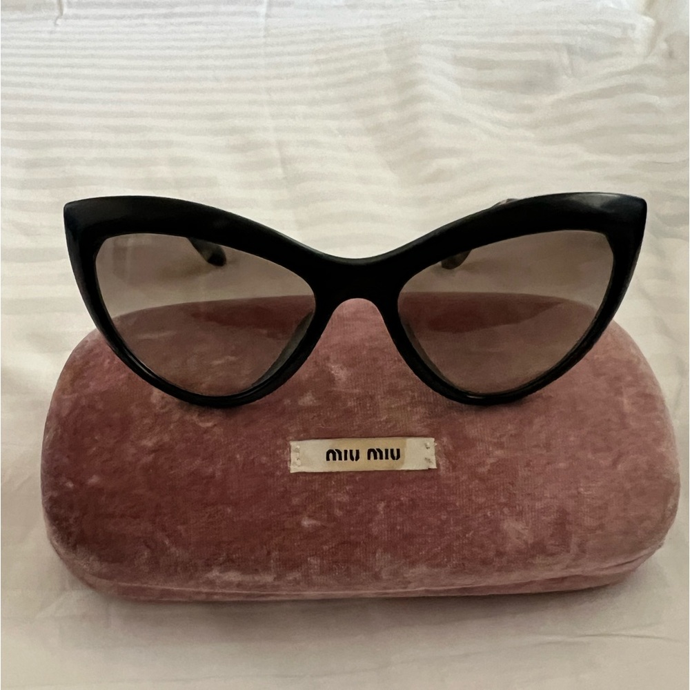 Miu miu  Sunglasses